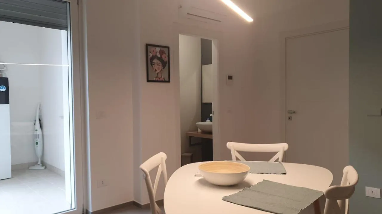 Appartamento Casa Di Monique 1 Bari Italia