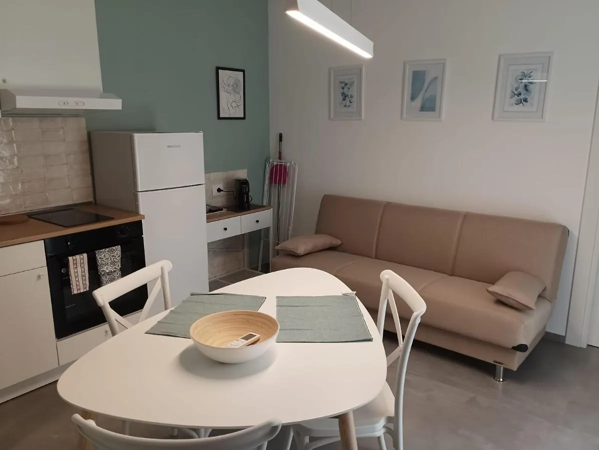 Appartamento Casa Di Monique 1 Bari 0*,